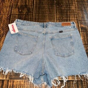 Wrangler size 14 NWT Vintage Shorts Mid Rise